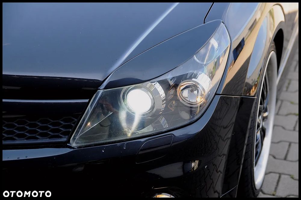 Opel Astra OPC - 21