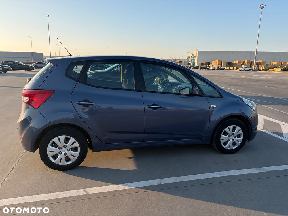 Hyundai ix20 1.6 CRDi Fifa World Cup Edition - 15
