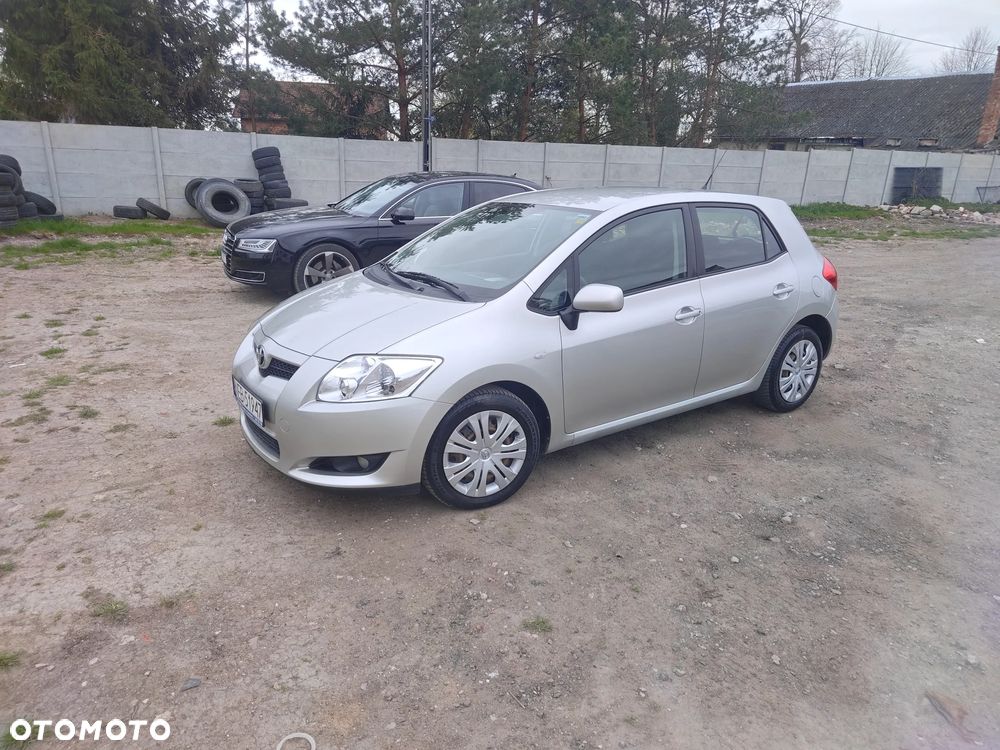 Toyota Auris 1.4 VVT-i Terra - 10