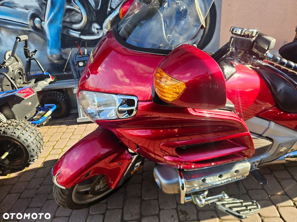Honda GL - 6