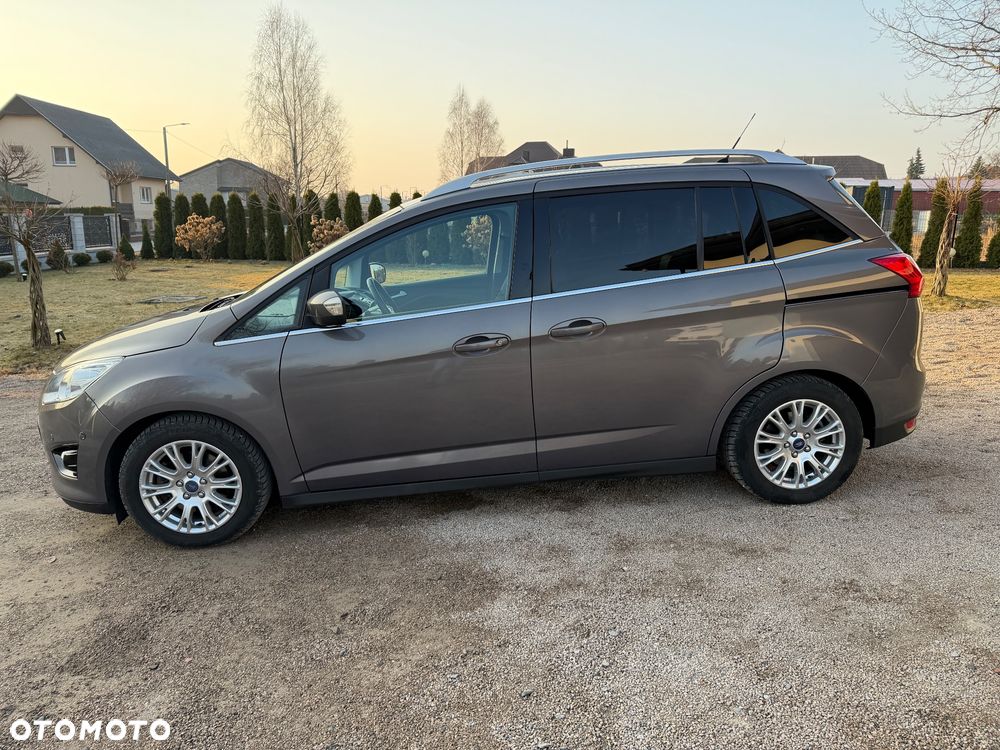 Ford Grand C-MAX - 12