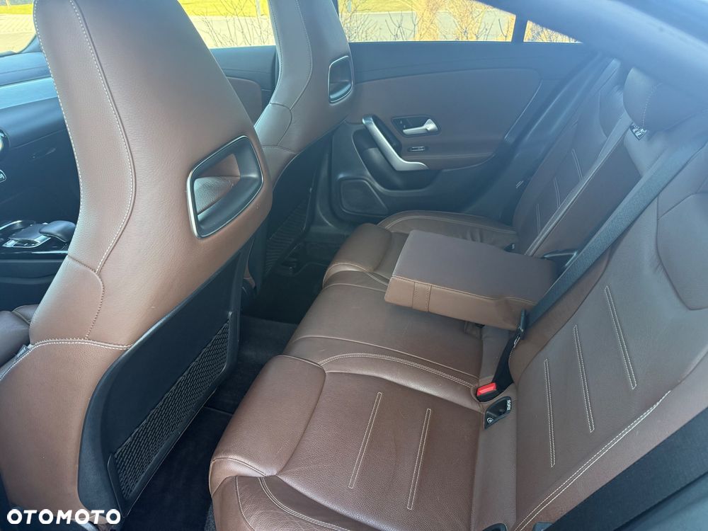 Mercedes-Benz CLA 250 4Matic 7G-DCT AMG Line - 8