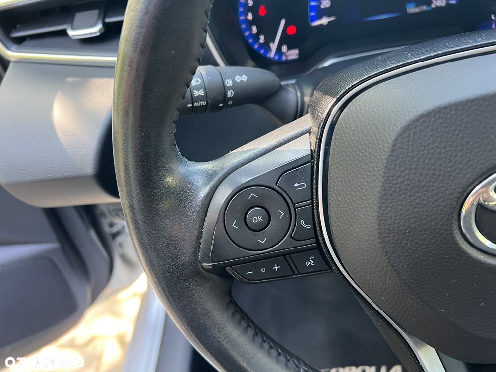 Toyota Corolla 1.6 Comfort - 18