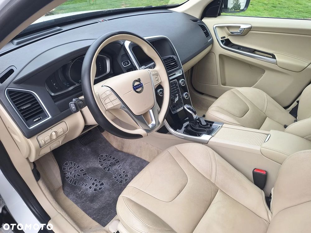 Volvo XC 60 D4 Geartronic Summum - 19