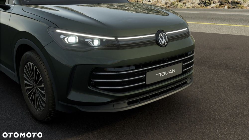 Volkswagen Tiguan - 12