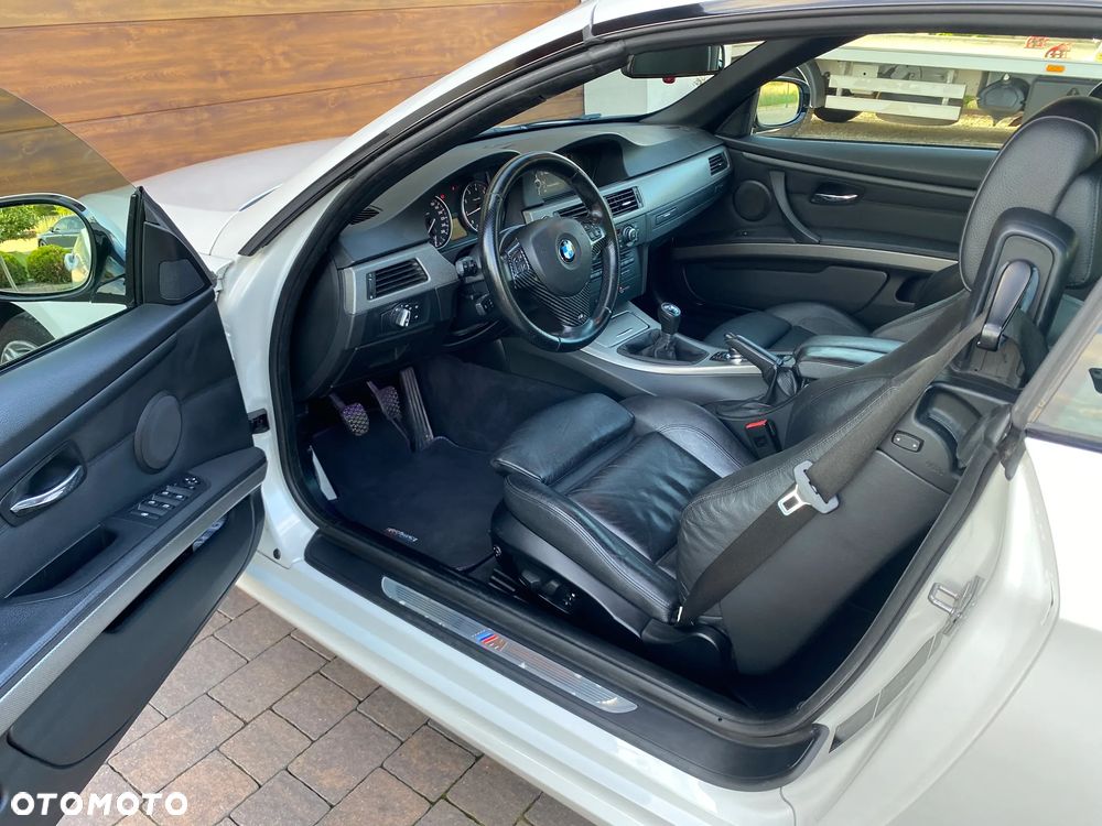 BMW Seria 3 320i Cabrio M Sport Edition - 26