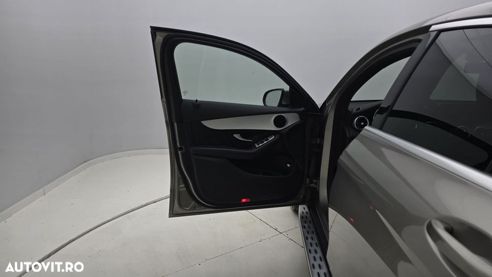 Mercedes-Benz GLC Coupe - 12