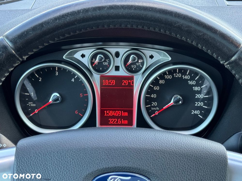 Ford Kuga 2.0 TDCi 4x4 Individual - 27