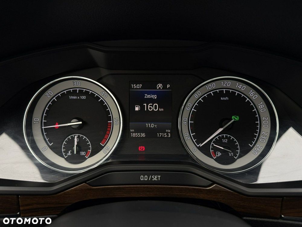 Skoda Superb 2.0 TDI SCR 4x4 Scout DSG - 26