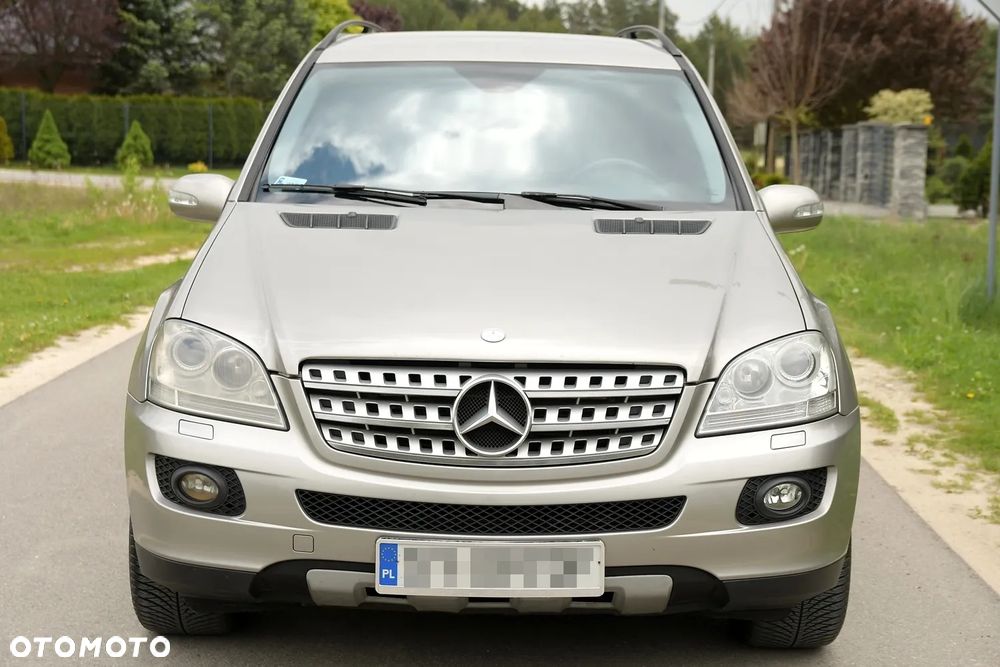 Mercedes-Benz ML - 11