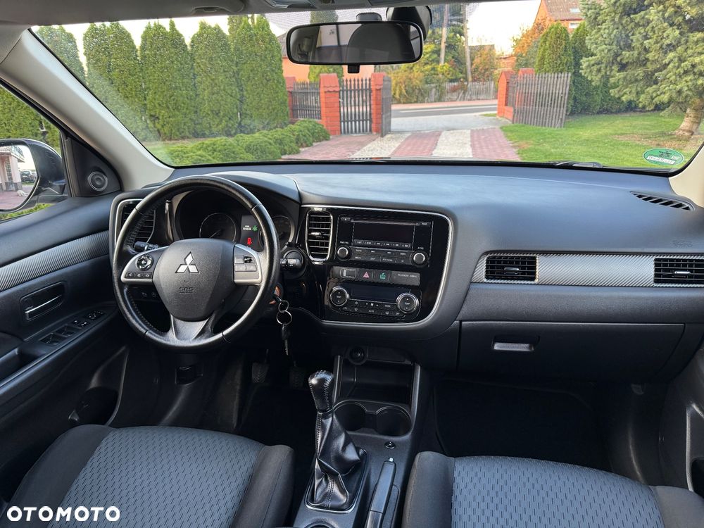 Mitsubishi Outlander 2.0 Intense 2WD - 20