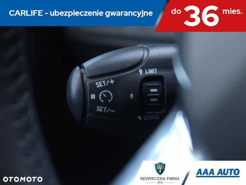 Peugeot 208 - 18