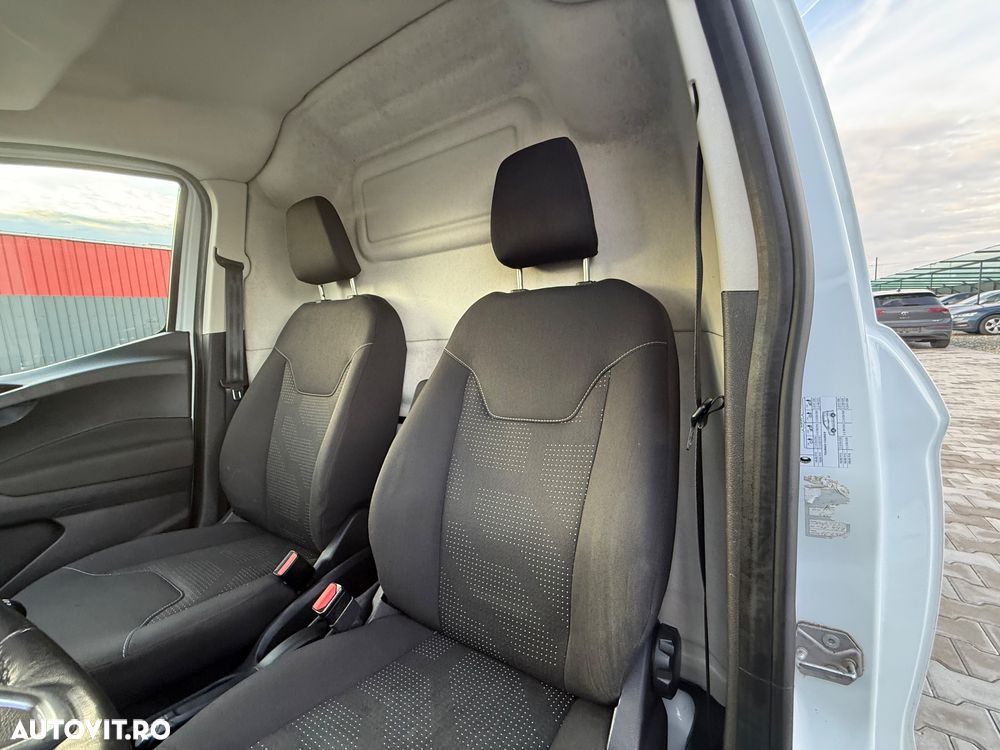 Ford TRANSIT-COURIER - 19
