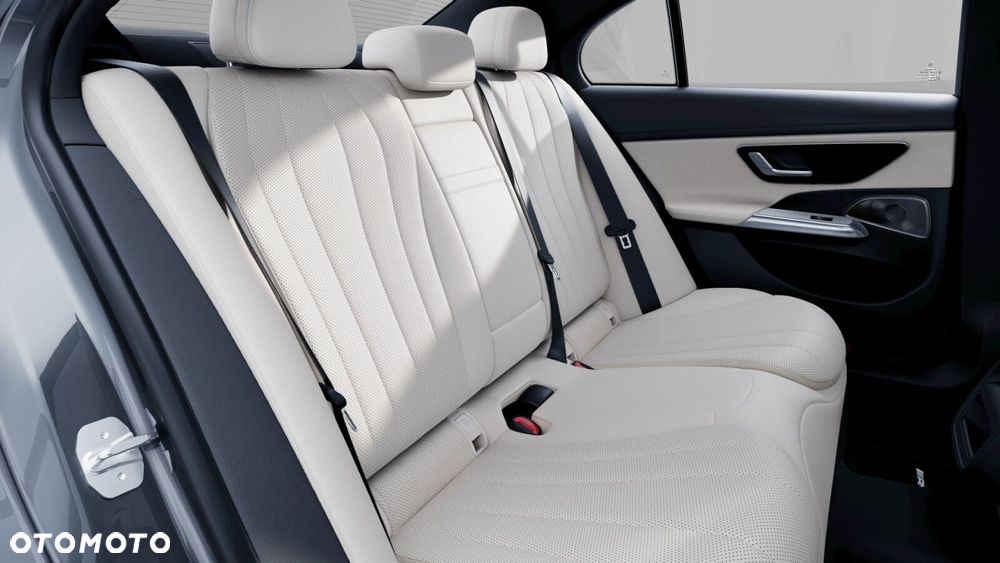 Mercedes-Benz Klasa E - 9