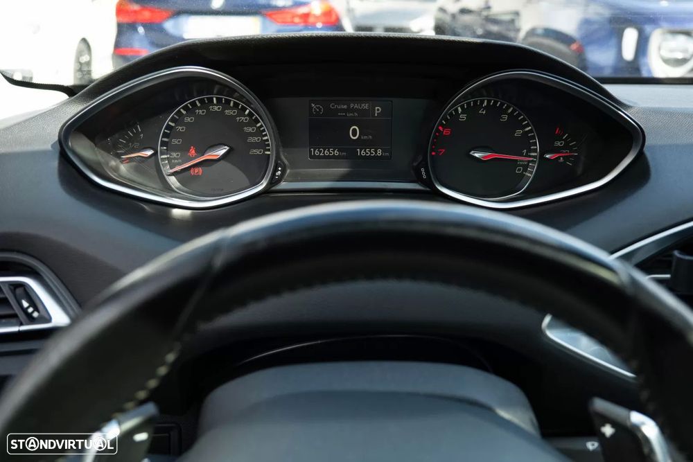 Peugeot 308 - 24
