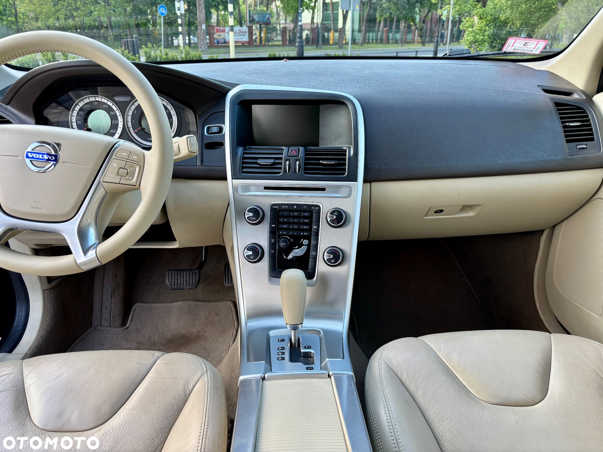 Volvo XC 60 3.2 AWD Momentum - 7