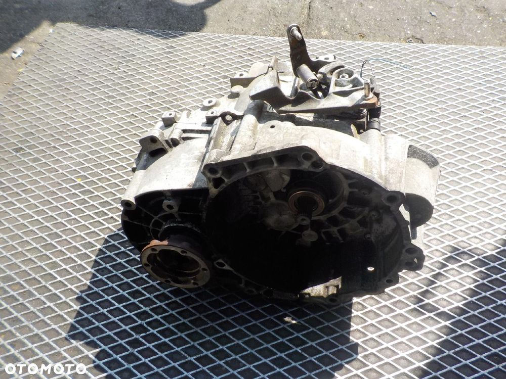 VOLKSWAGEN GOLF V 2.0 TFSI SKRZYNIA BIEGÓW JLW - 1