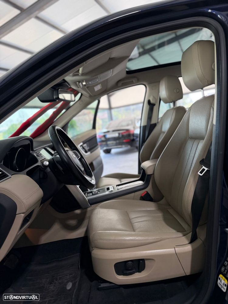 Land Rover Discovery Sport 2.2 SD4 SE Auto - 20