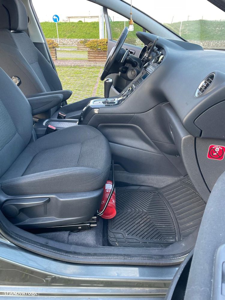 Peugeot 5008 e-HDI FAP 110 EGS6 Stop&Start Active - 17