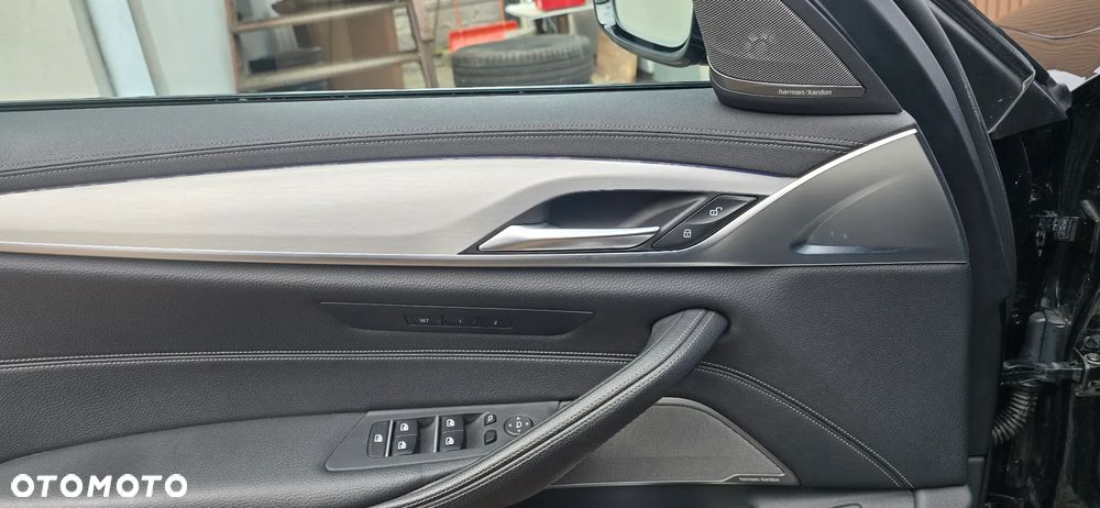 BMW Seria 5 520d Luxury Line - 16
