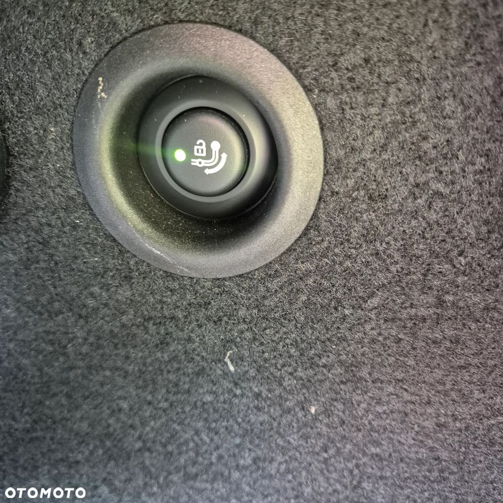 BMW X3 sDrive18d Business Edition - 31