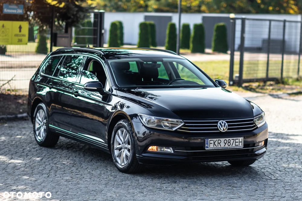 Volkswagen Passat Variant 2.0 TDI SCR DSG - 3