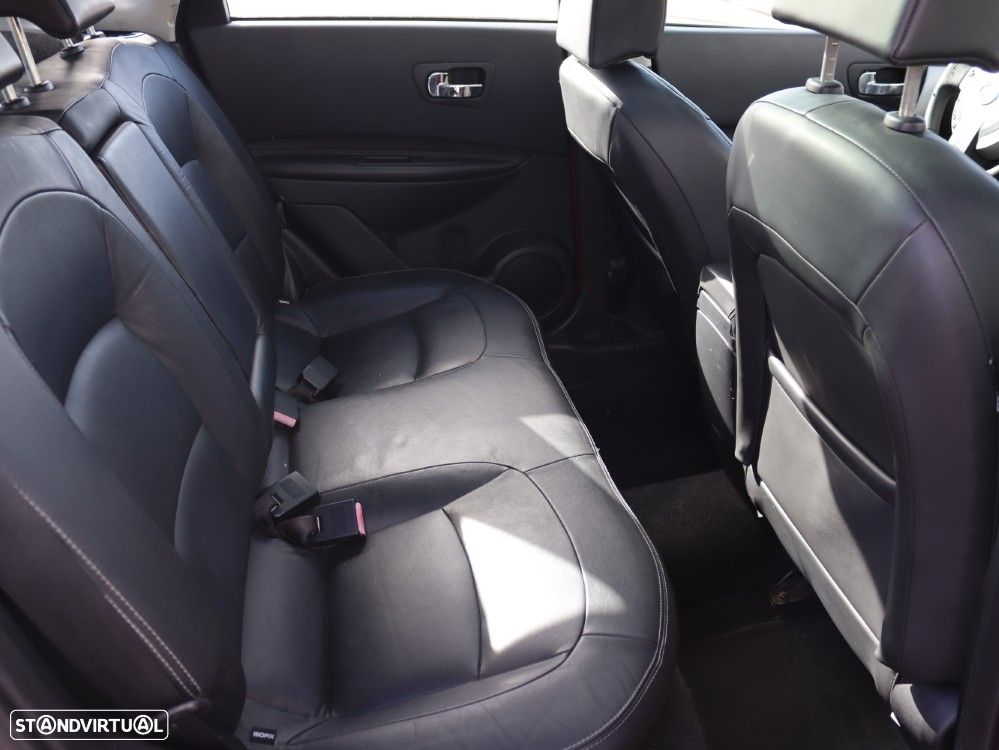 Nissan Qashqai 1.5 dCi Tekna Premium Pele Preta 18 - 10