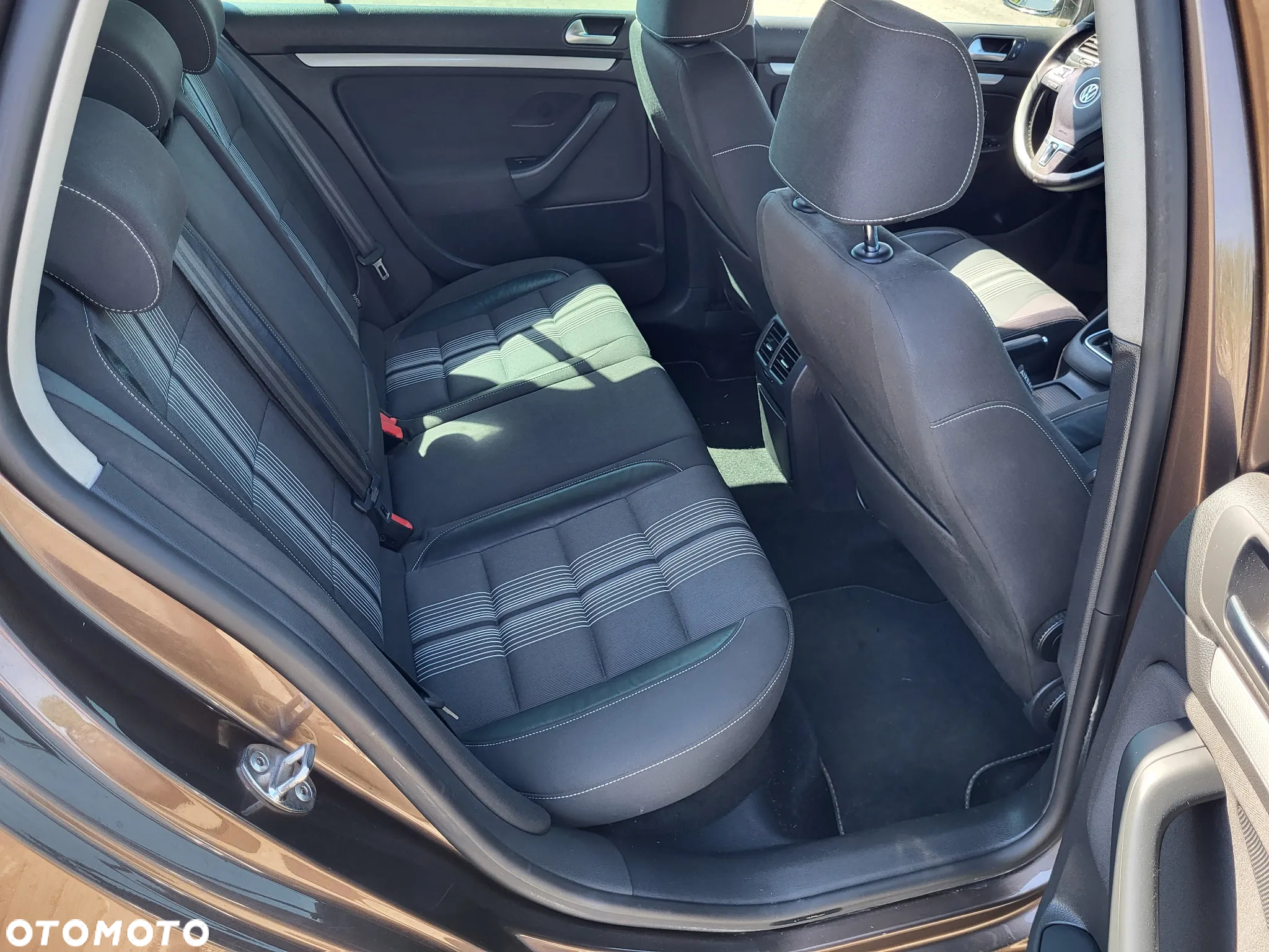 Volkswagen Golf VII 1.2 TSI BMT Trendline - 16