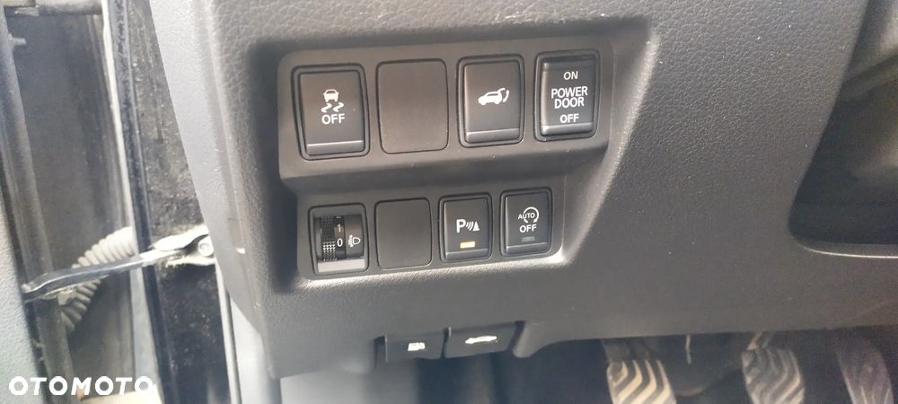 Nissan X-Trail 1.6 DCi ALL-MODE 4x4i N-Connecta - 6