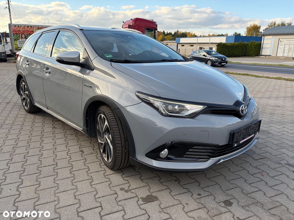 Toyota Auris - 1