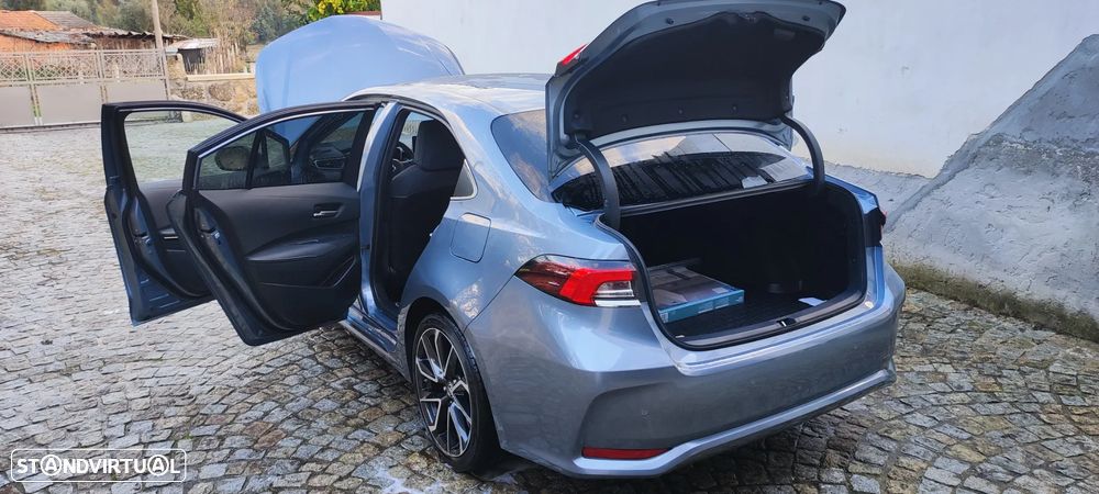 Toyota Corolla SD 1.8 Hybrid Luxury - 14