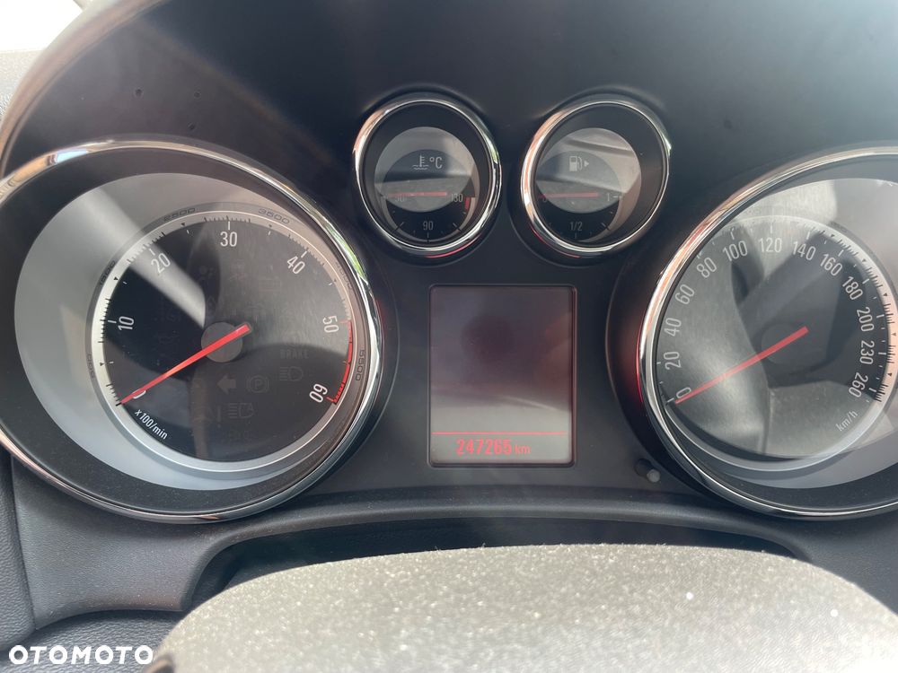 Opel Astra 1.7 CDTI DPF Cosmo - 13