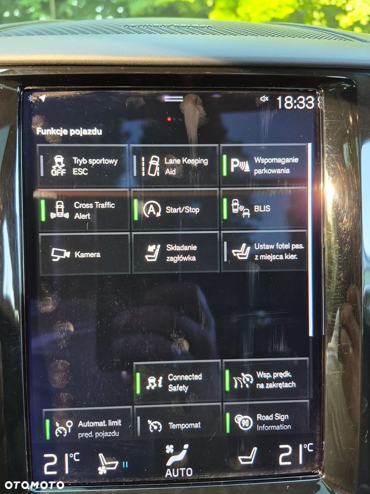 Volvo XC 60 B4 D AWD Momentum Pro - 14