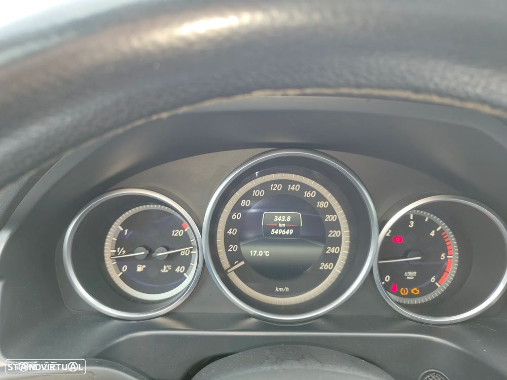 Mercedes-Benz E 250 BlueTEC - 5