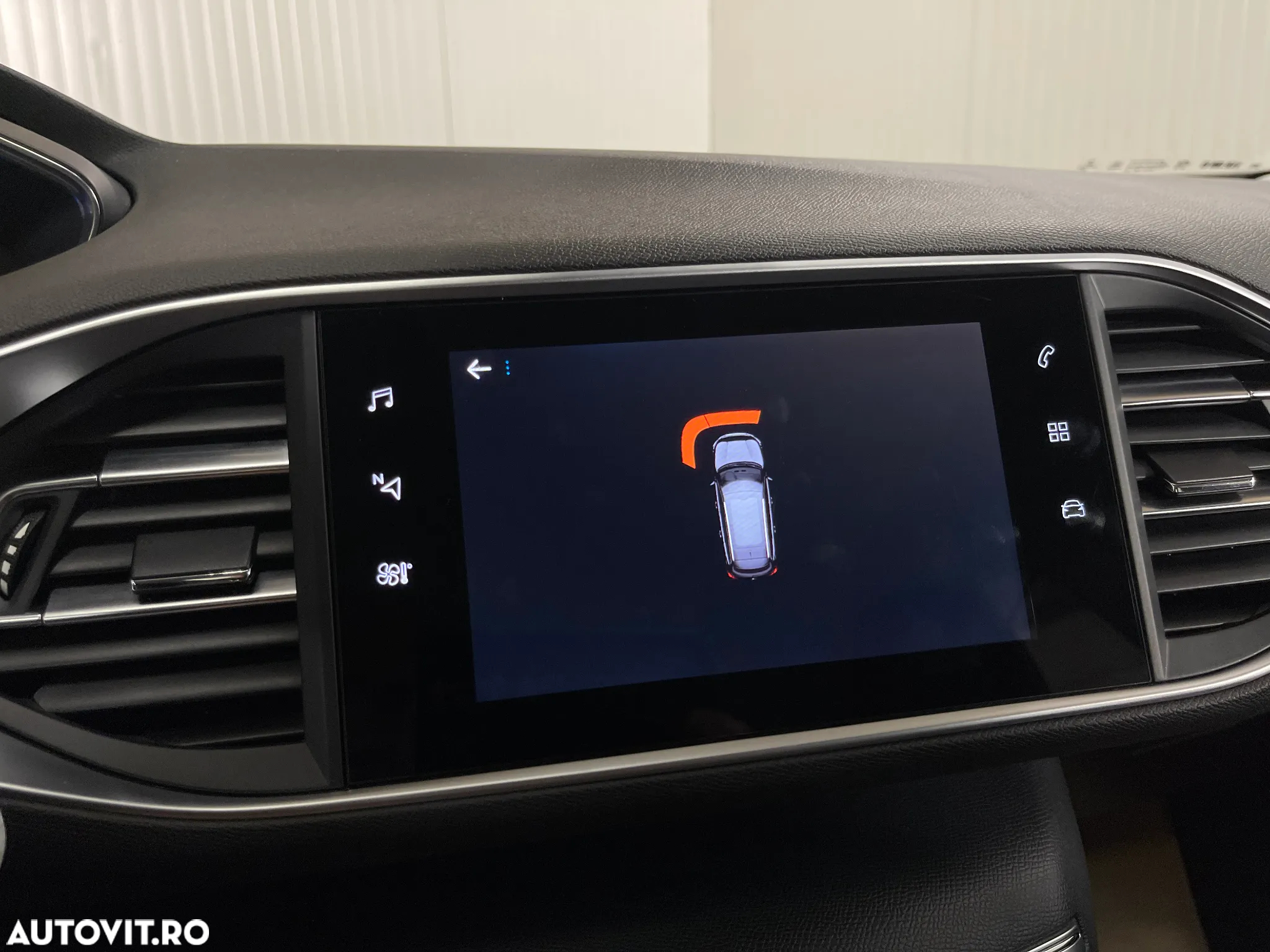 Peugeot 308 SW BlueHDi 130 EAT8 Allure - 14