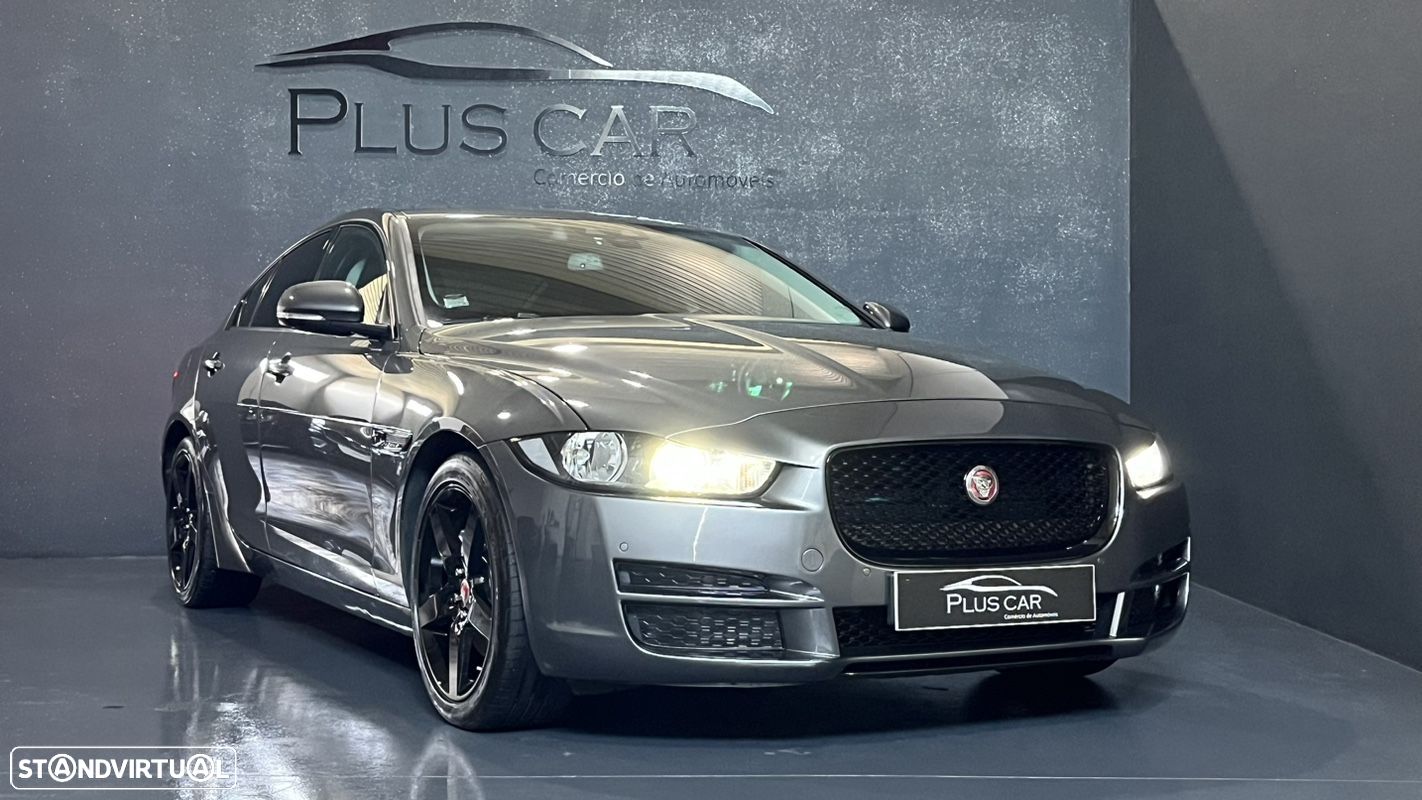 Jaguar XE 2.0 D Prestige Aut. - 1