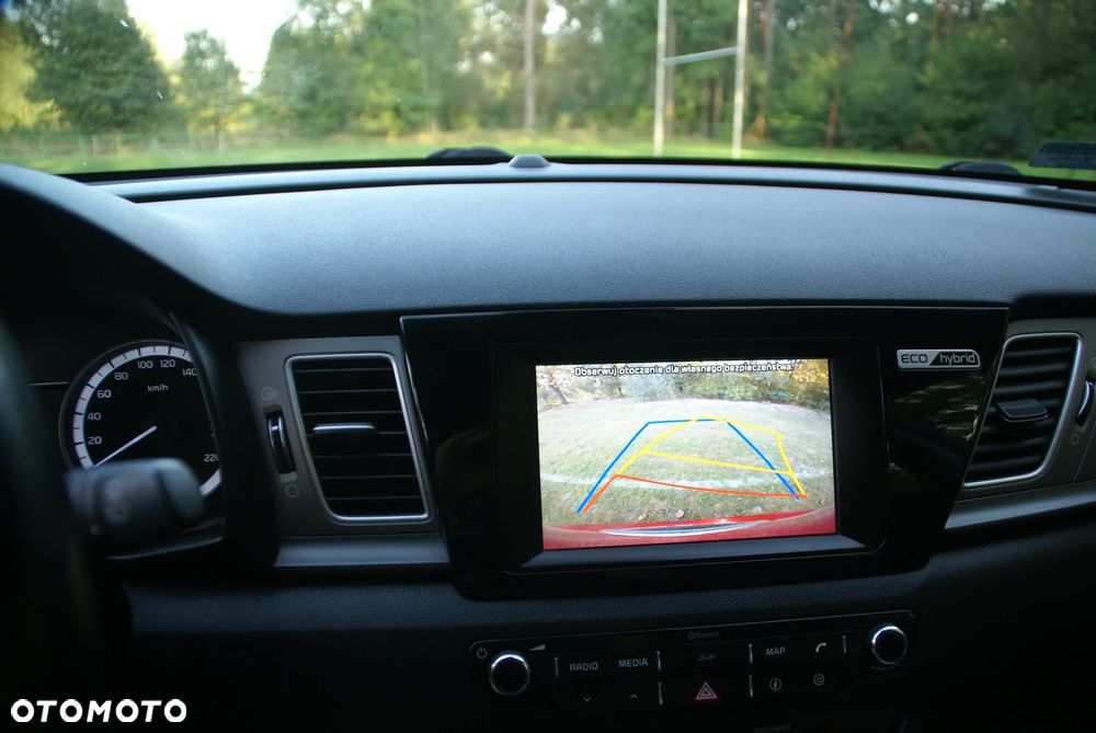 Kia Niro 1.6 GDI Hybrid M - 25