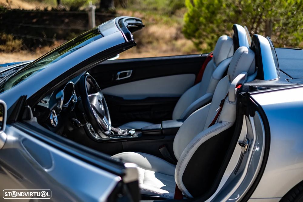 Mercedes-Benz SLK 250 (BlueEFFICIENCY) 7G-TRONIC - 13