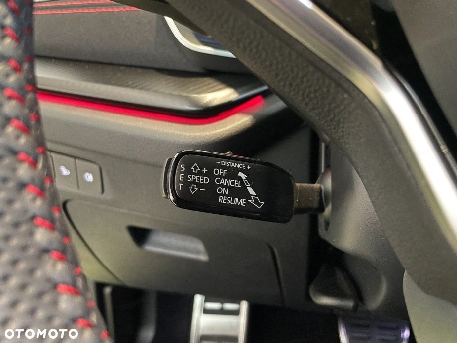 Skoda Octavia 2.0 TSI RS DSG - 9