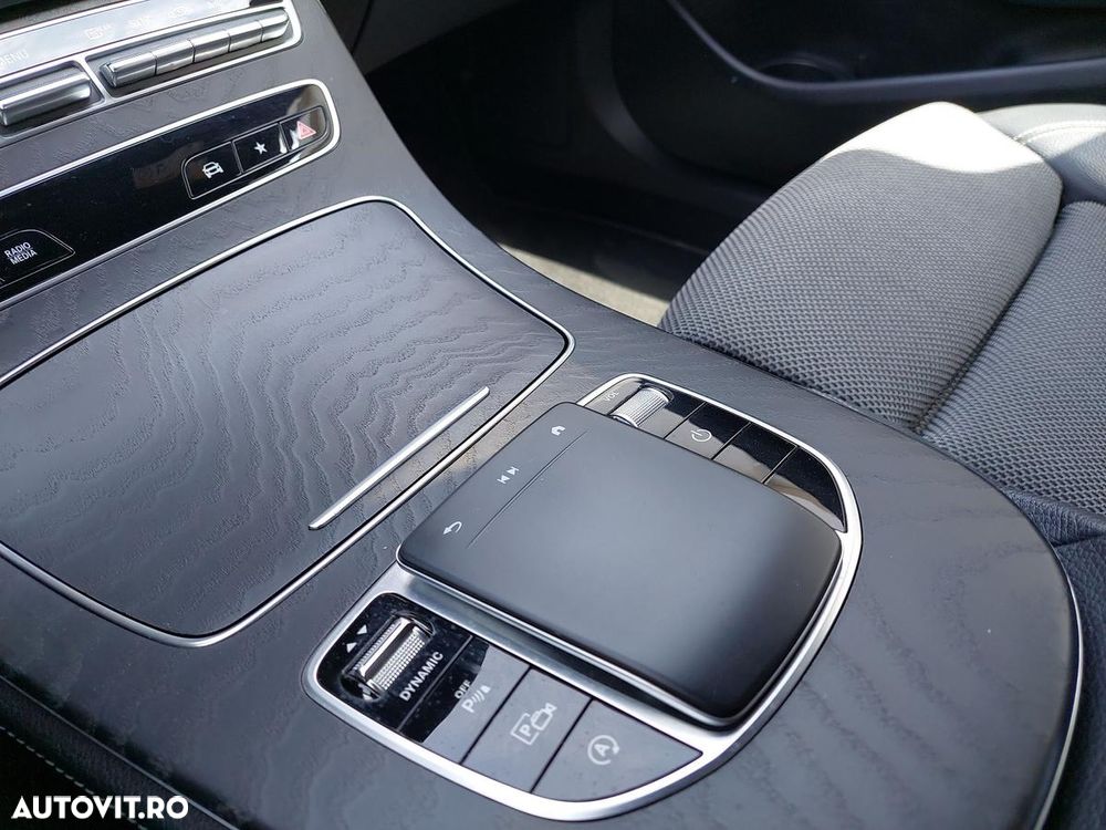 Mercedes-Benz E 220 d Aut. - 19