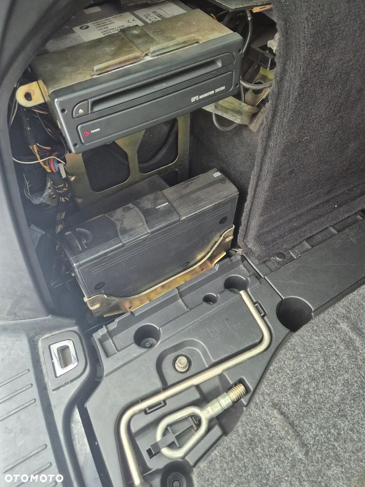 BMW 530D E39 Touring Seria 5 2002r LIFT Mpakiet Topasblau Metallic wszystkie części - 12