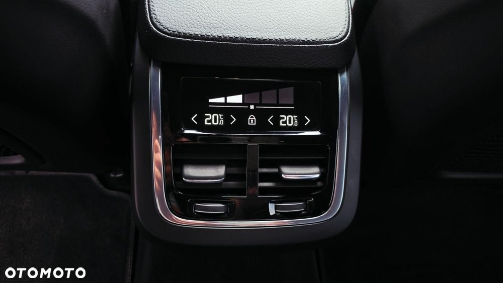Volvo S90 - 24
