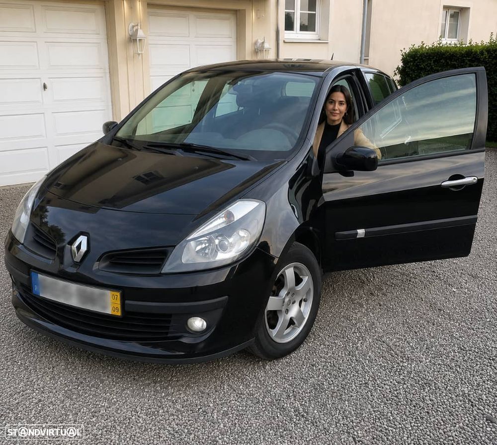 Renault Clio - 1