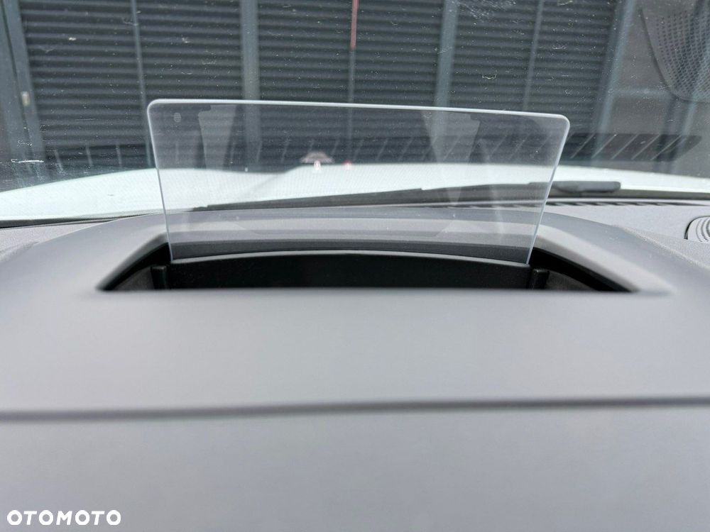 Ford Kuga - 12