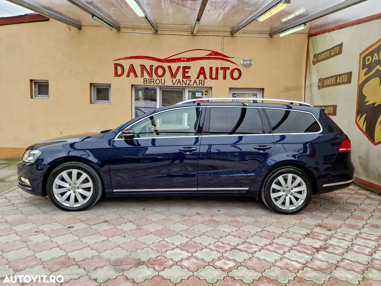 Volkswagen Passat Variant 2.0 Blue TDI DSG SCR Comfortline - 3
