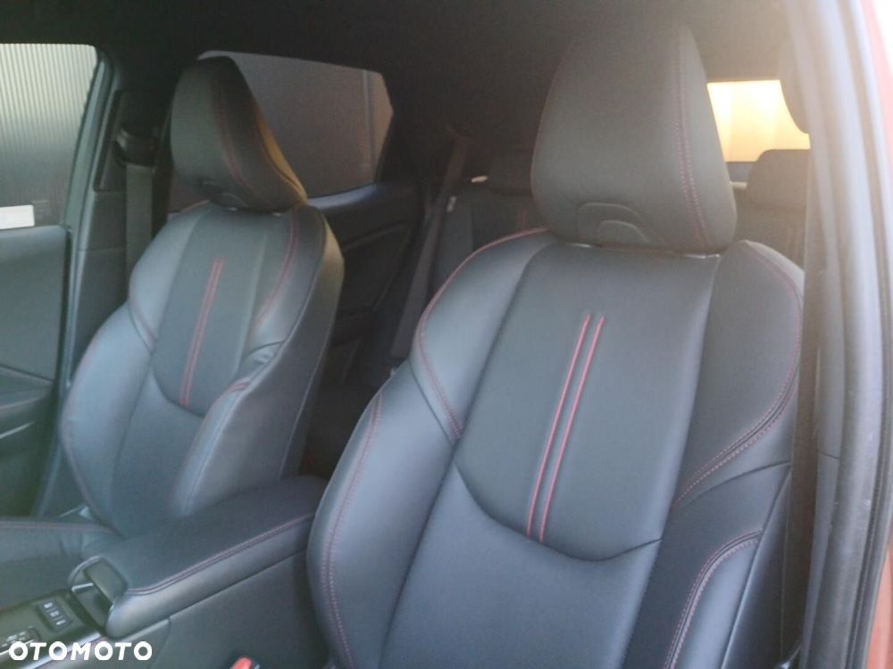 Lexus LBX 1.5 Hybrid Emotion - 24