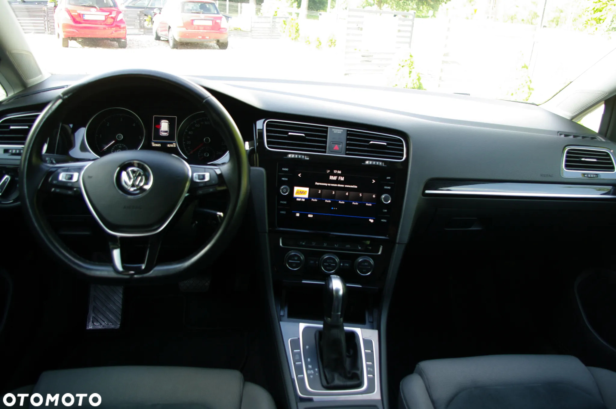 Volkswagen Golf 2.0 BlueTDI DSG Highline - 20