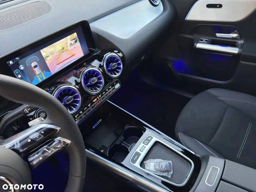 Mercedes-Benz GLA 200 AMG Line - 7