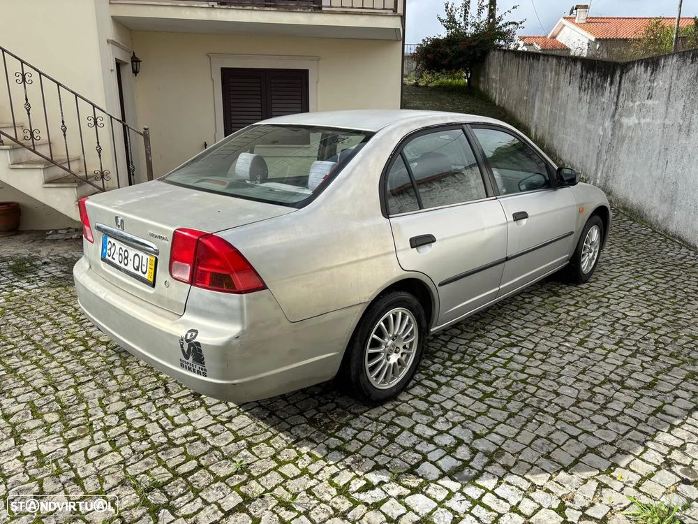 Honda Civic 1.4i S - 4