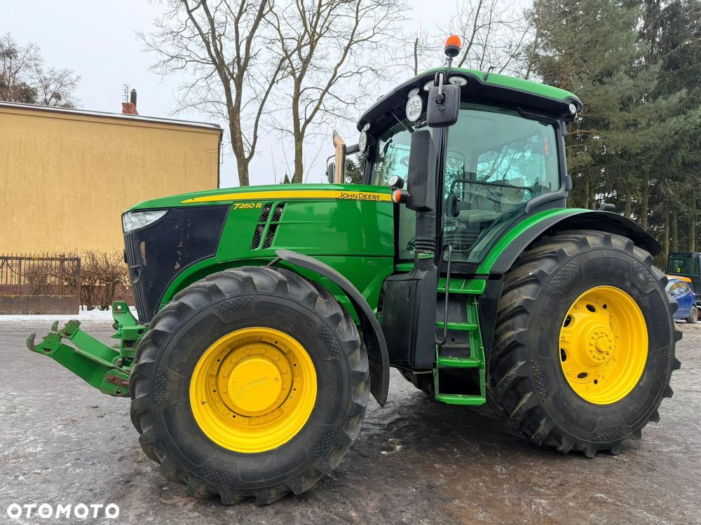 John Deere 7260R - 8